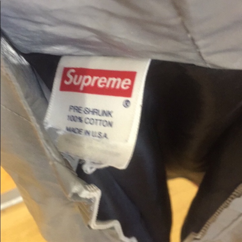 Floral x Suprme - Picture 3 of 4